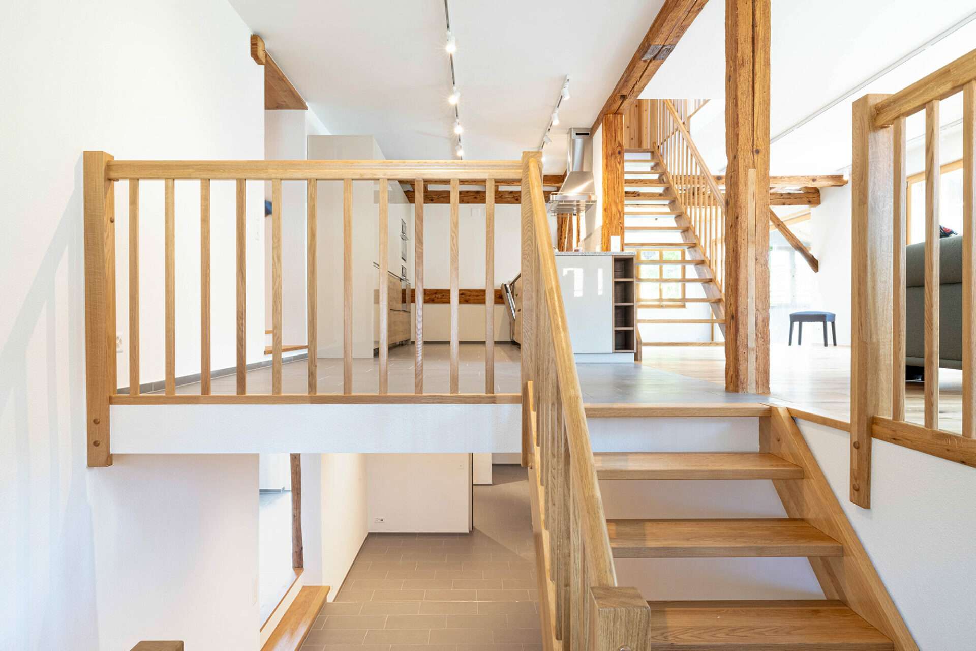 Oberschlatt oberer Stock Treppe