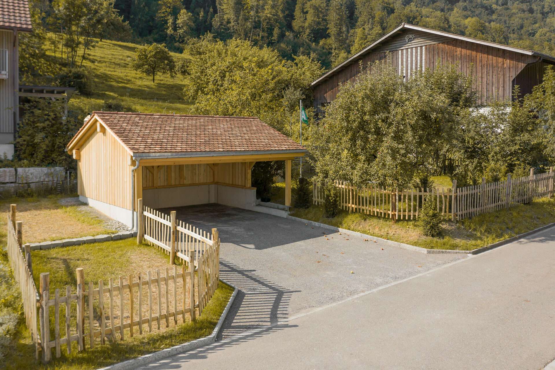 Zell Altbau Aussen Garage