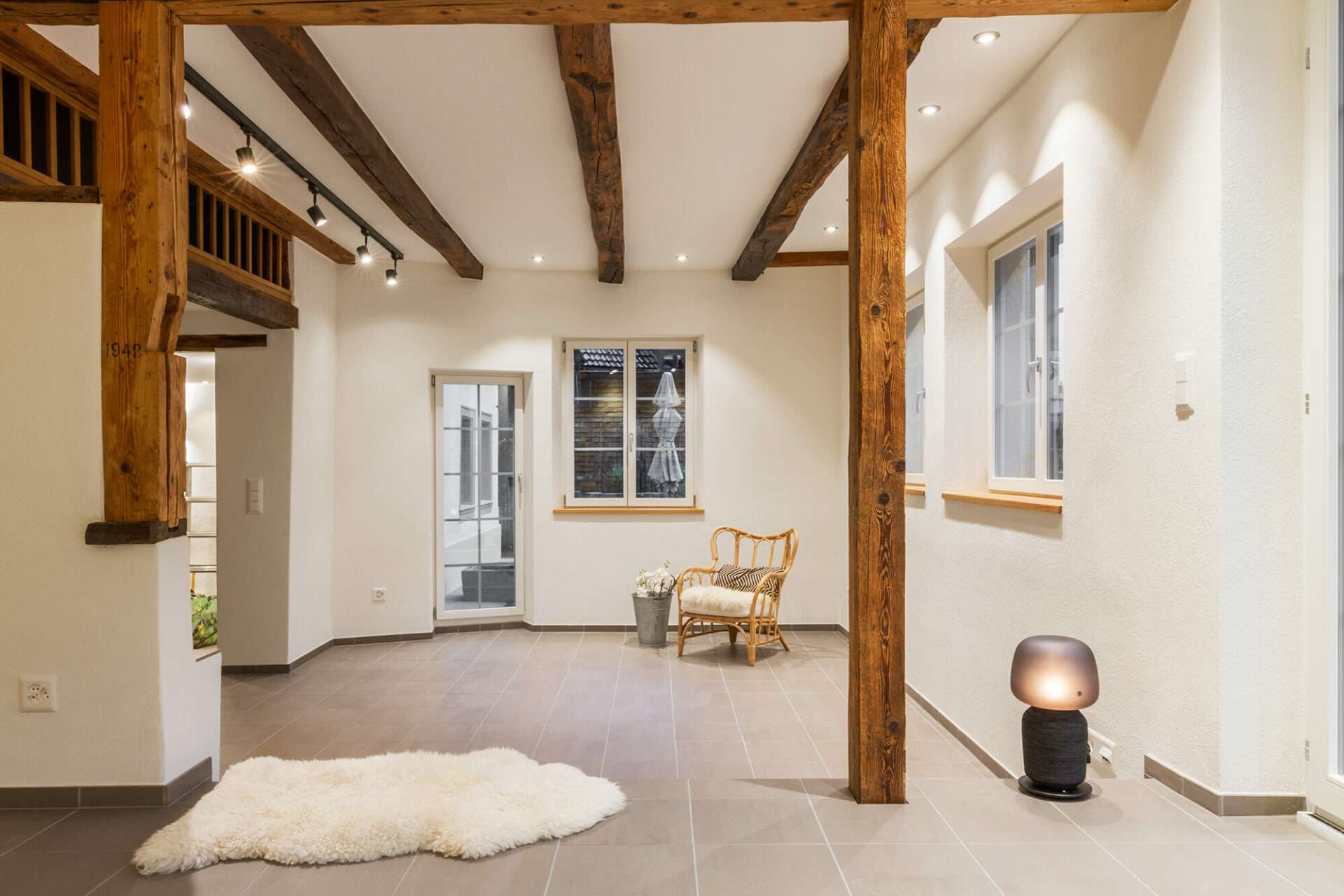 Zell Altbau Flur